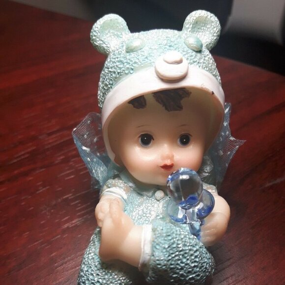 VINTAGE RESIN Baby Shower Cake Topper Baby Boy Blue Figurine in Cradle soother - Picture 2 of 5
